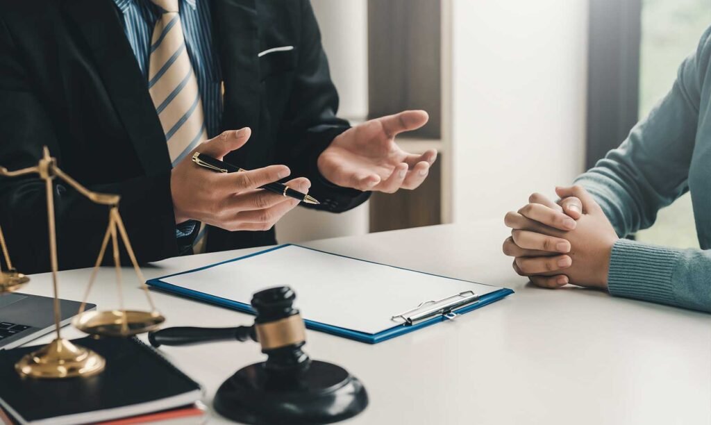 Fabia Carias - Abogada