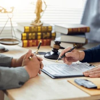 Fabia Carias - Abogada